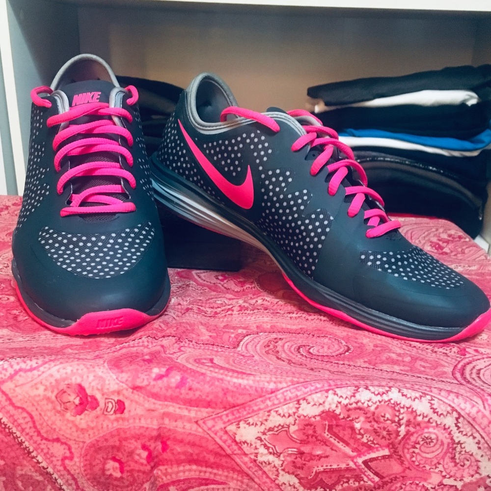 Nike Gray & Pink & Polka Dot,  Women’s size: 9.5